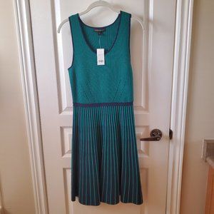 NWT Navy & Green Sleeveless Dress